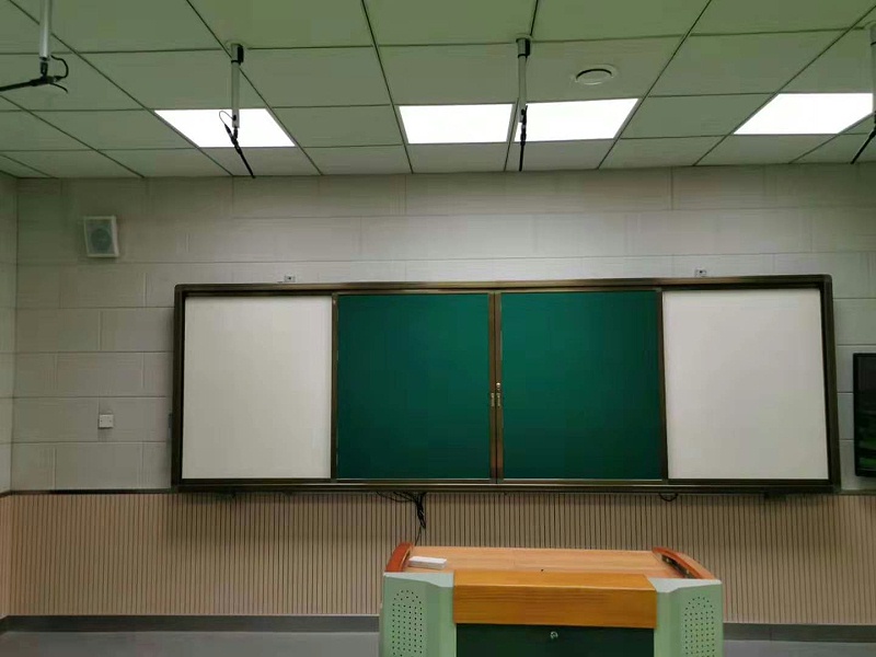 教學(xué)磁性綠板