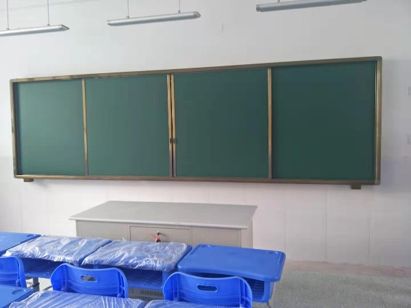 優(yōu)雅樂數(shù)年來為錫山實(shí)驗(yàn)小學(xué)提供教學(xué)黑板