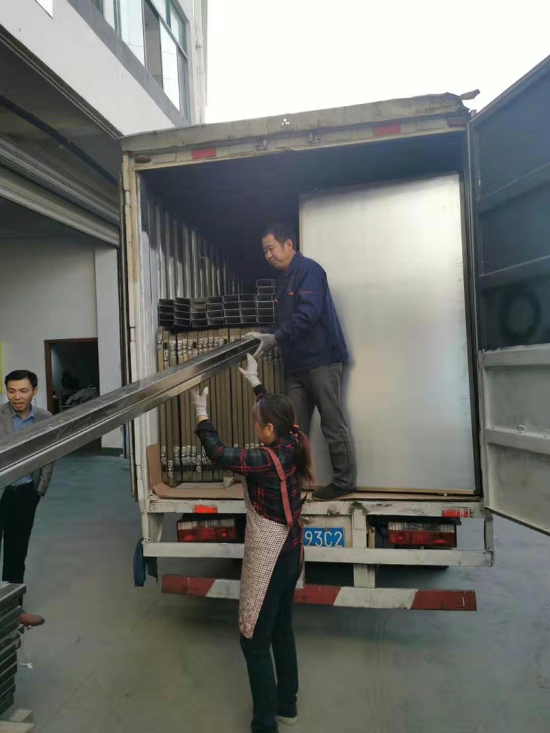 優雅樂黑板裝車